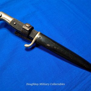 german-world-war-one-fighting-knife-officers-private-purchase-model-by-carl-eick-horn-with-squirrels-back-to-back