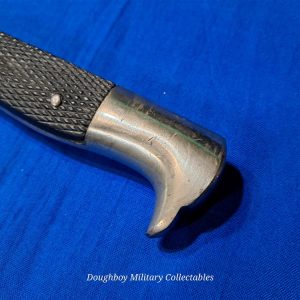 german-world-war-one-fighting-knife-officers-private-purchase-model-by-carl-eick-horn-with-squirrels-back-to-back