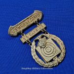 world-war-two-sterling-united-states-marines-shooting-qual-qualification-badge-for-carbine-rifle-sharpshooter-rating