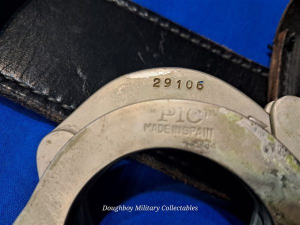 late-vietnam-war-air-military-police-force-basic-leather-belt-set-with-holster-hand-cuffs