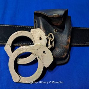 late-vietnam-war-air-military-police-force-basic-leather-belt-set-with-holster-hand-cuffs
