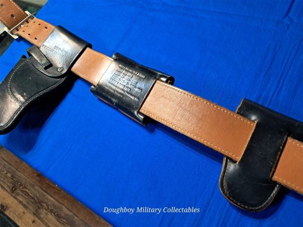 late-vietnam-war-air-military-police-force-basic-leather-belt-set-with-holster-hand-cuffs
