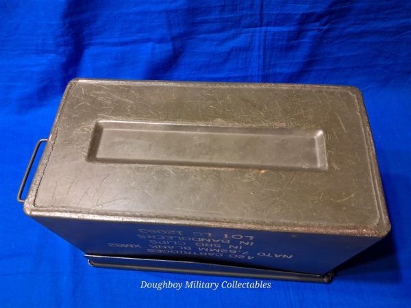 vietnam-war-ammunition-can-for-experimental-m-82-blank-ammo-in-5-round-clips-for-auto-rifle