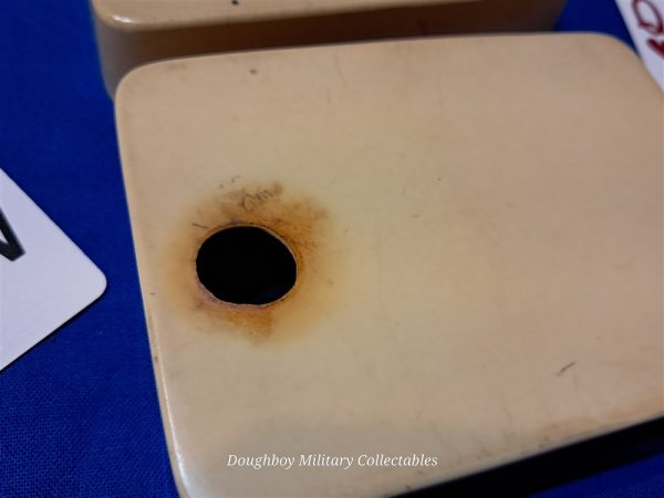 deck-of-cards-carrying-case-made-of-bakelite-world-war-two-private-purchase-for-pocket