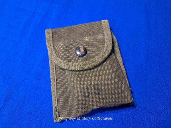 vietnam-war-medical-bandage-carrier-pouch-dated-1969-with-clip-on-back-canvas-construction-compass