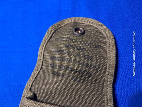 vietnam-war-medical-bandage-carrier-pouch-dated-1969-with-clip-on-back-canvas-construction-compass