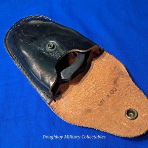 vietnam-war-set-of-hand-cuffs-in-leather-belt-carry-case-unmarked-air-police-or-army-navy-marine-corps-issue-smith-and-wesson