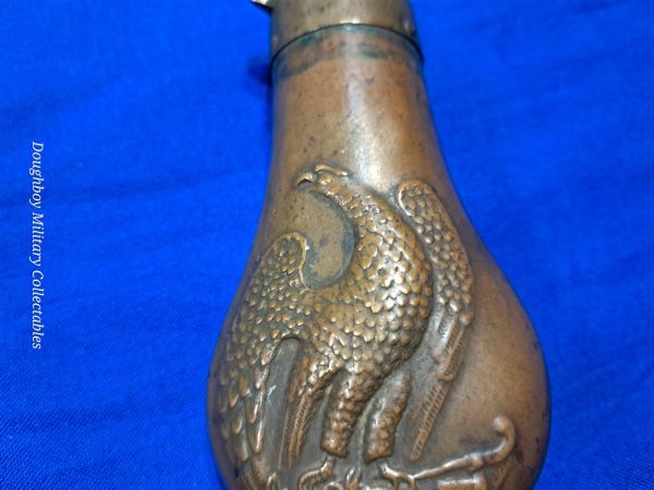 civil-war-era-or-earlier-small=pocket-pistol-powder-flask-copper-and-brass-excellent-no-damage-condition
