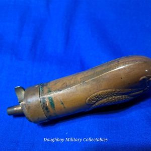 civil-war-era-or-earlier-small=pocket-pistol-powder-flask-copper-and-brass-excellent-no-damage-condition