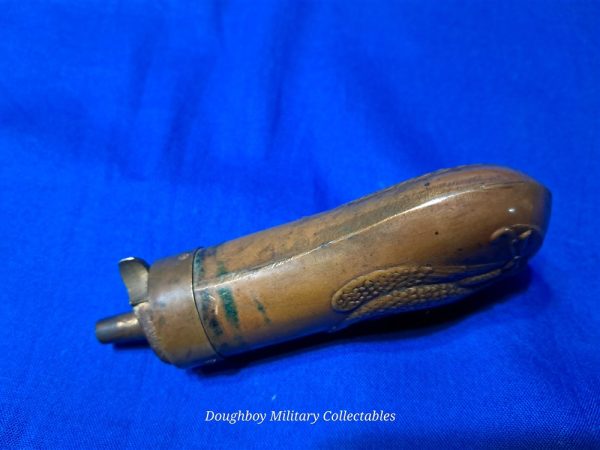 civil-war-era-or-earlier-small=pocket-pistol-powder-flask-copper-and-brass-excellent-no-damage-condition