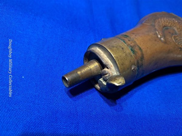 civil-war-era-or-earlier-small=pocket-pistol-powder-flask-copper-and-brass-excellent-no-damage-condition