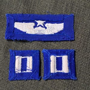 early-vietnam-color-pattern-blue-air-force-captain-rank-and-wings-for-combat-uniform-field-white-embroidered