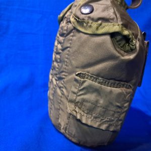 vietnam-war-era-1968-dated-canteen-group-with-all-three-pieces-cup-and-cover-unissued