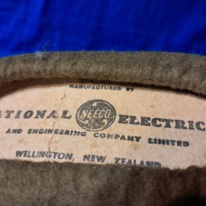 world-war-two-commonwealth-canteen-blue-enamel-wooden-stopper-zealand-with-original-felt-cover