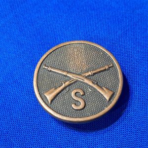world-war-one-uniform-callar-disk-for-infantry-supply-brass-darkened-light-use