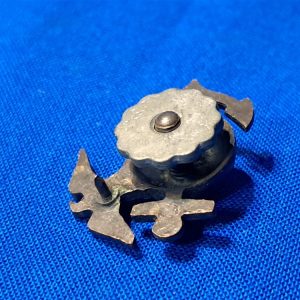 world-war-two-marine-corps-enlisted-eagle-globe-and-anchor-cap-device-garrison-overseas