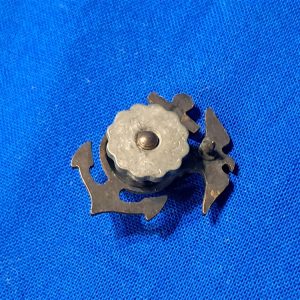 world-war-two-marine-corps-enlisted-eagle-globe-and-anchor-cap-device-garrison-overseas