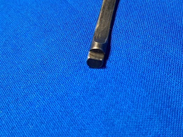 world-war-two-m-1-sub-machine-gun-extractor-thompson-bolt-original-blued