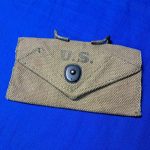 world-war-two-nasco-1st-aid-bandage-carrier-for-web-belt-canvas-dated-1940