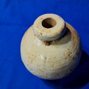 japan-type-4-hand-grenade-world-war-two-ceramic-pottery-white-inert-okinawa-dug