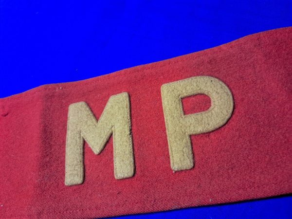 world-war-two-marine-corps-military-police-armband-in-red-and-gold-felt-original-excellent