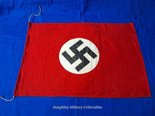 flag-german-nsdap german-world-war-two-state-flag-small-parade-variation-with-rope-ends-excellent-condition
