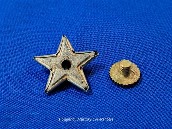 world-war-two-general-helmet-insignia-brigadier-rank-screw-on-type-silver-full-size