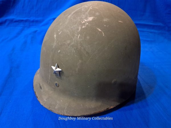 world-war-two-general-helmet-insignia-brigadier-rank-screw-on-type-silver-full-size