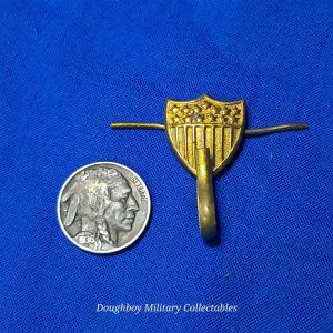 model-1881-helmet-shield-hooks-for-the-parade-dress-enlited-and-officers-unissued-condition-with-prongs