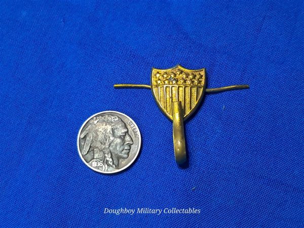 model-1881-helmet-shield-hooks-for-the-parade-dress-enlited-and-officers-unissued-condition-with-prongs