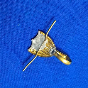 model-1881-helmet-shield-hooks-for-the-parade-dress-enlited-and-officers-unissued-condition-with-prongs