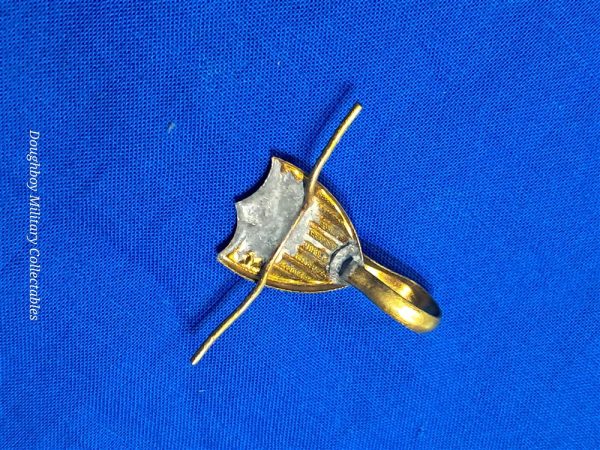model-1881-helmet-shield-hooks-for-the-parade-dress-enlited-and-officers-unissued-condition-with-prongs