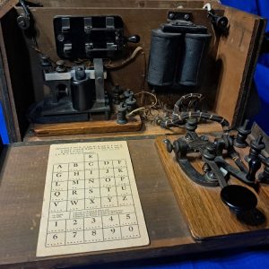 world-war-one-field-telegraph-induction-1918-dated-excellent-condition-with-carry-strap-scarce-signal-corps-equipment