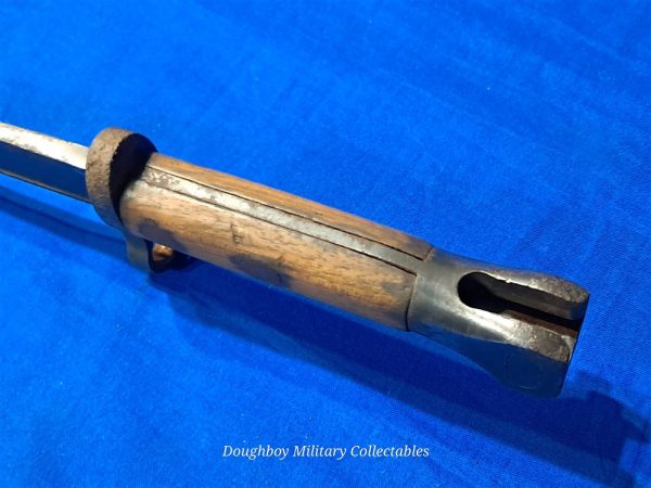 world-war-one-dutch-pattern-1895-bayonit-for-rifle-pre-war-early-with-stiffer-scabbard-all-original-tee-back