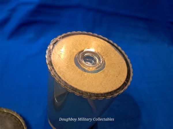 world-war-two-navy-rescue-distress-flare-kit-container-plastic-with-seals-projector-type-for-life-rafts