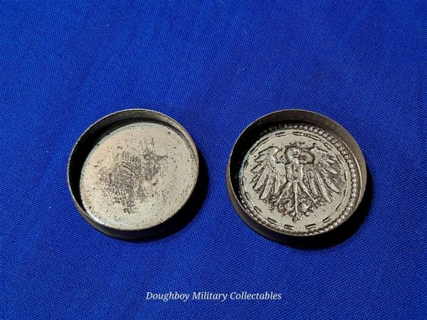 world-war-one-prussian-small-tin-container-for-pills-and-other-items-with-eagle-embossed-lid