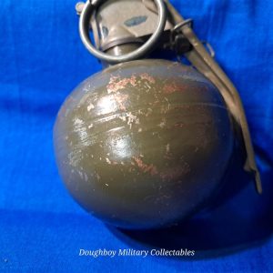 vietnam-war-era-1972-dated-67-type-hand-grenade-inert-totally-m213-fuze-no-markings-fag-body-repainted-years-ago-scarce