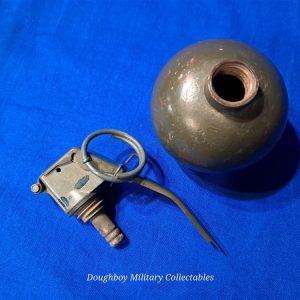 vietnam-war-era-1972-dated-67-type-hand-grenade-inert-totally-m213-fuze-no-markings-fag-body-repainted-years-ago-scarce