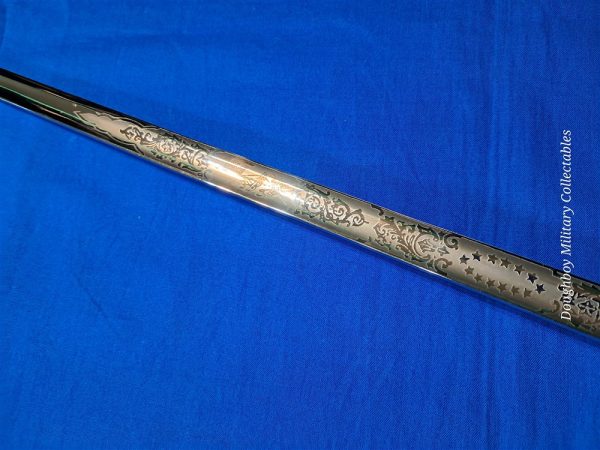 world-war-two-naval-officers-sword-saber-named-pre-war-pattern-hilborne-hamburg-viking-brand-with-original-carrier