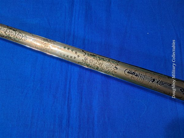world-war-two-naval-officers-sword-saber-named-pre-war-pattern-hilborne-hamburg-viking-brand-with-original-carrier