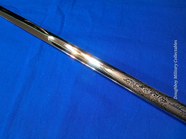 world-war-two-naval-officers-sword-saber-named-pre-war-pattern-hilborne-hamburg-viking-brand-with-original-carrier