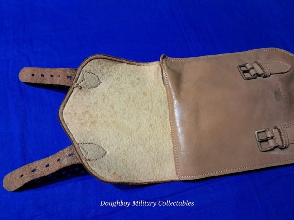 world-war-two-naval-officers-sword-saber-named-pre-war-pattern-hilborne-hamburg-viking-brand-with-original-carrier