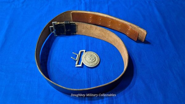 world-wr-two-german-socialist-police-buckle-and-lether-belt-set-complete-near-mint-condition