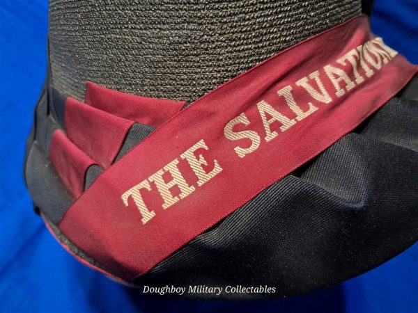 world-war-one-salvation-army-womans-girl-doughnut-lassie-dress-bonnet-with-ribbon-and-silk-stripe-made-of-mohair-excellent-condition