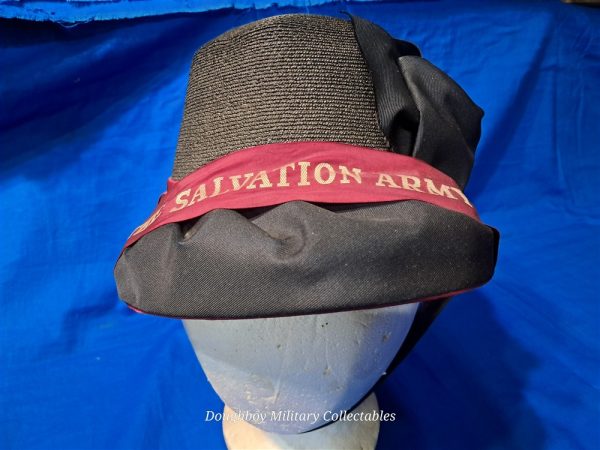 world-war-one-salvation-army-womans-girl-doughnut-lassie-dress-bonnet-with-ribbon-and-silk-stripe-made-of-mohair-excellent-condition