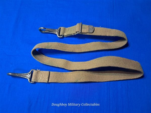 sling-wwii-equipment world-war-two-equipment-carrying-sling-with-2-snaps-on-each-end-four-foot-long-unmarked-undated
