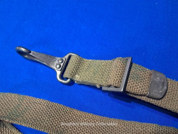 world-war-two-equipment-carrying-sling-with-2-snaps-on-each-end-four-foot-long-unmarked-undated