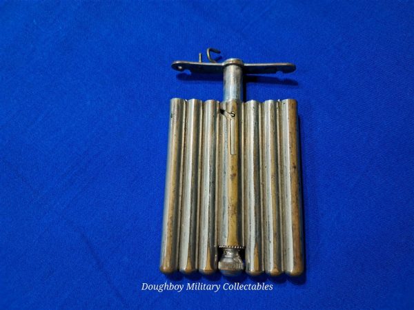 doctors-early field-satchel-bag-kit-syringe-medicalion-metal-holder-unmarked-no-syringe