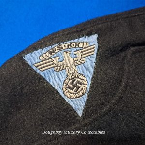 world-war-two-german-nazi-drivers-black-field-cap-with-1st-pattern-insignia-in-light-blue