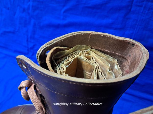 korean-and-vietnam-war-era-m-48-boots-leather-brown-early-advisor-era-included-unissued-size-nine